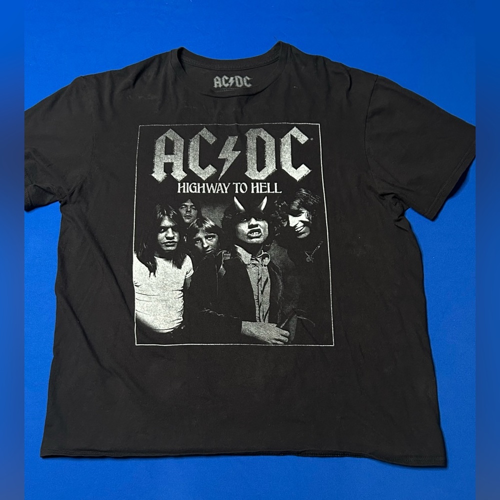 AC/DC T-shirt size men’s XL